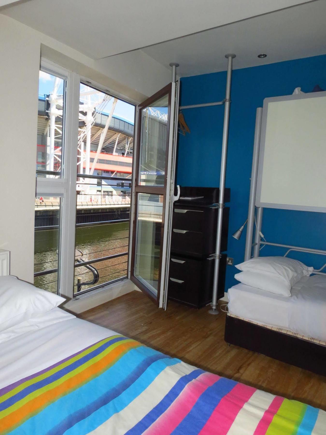 Nosda Studio Hostel Κάρντιφ Εξωτερικό φωτογραφία